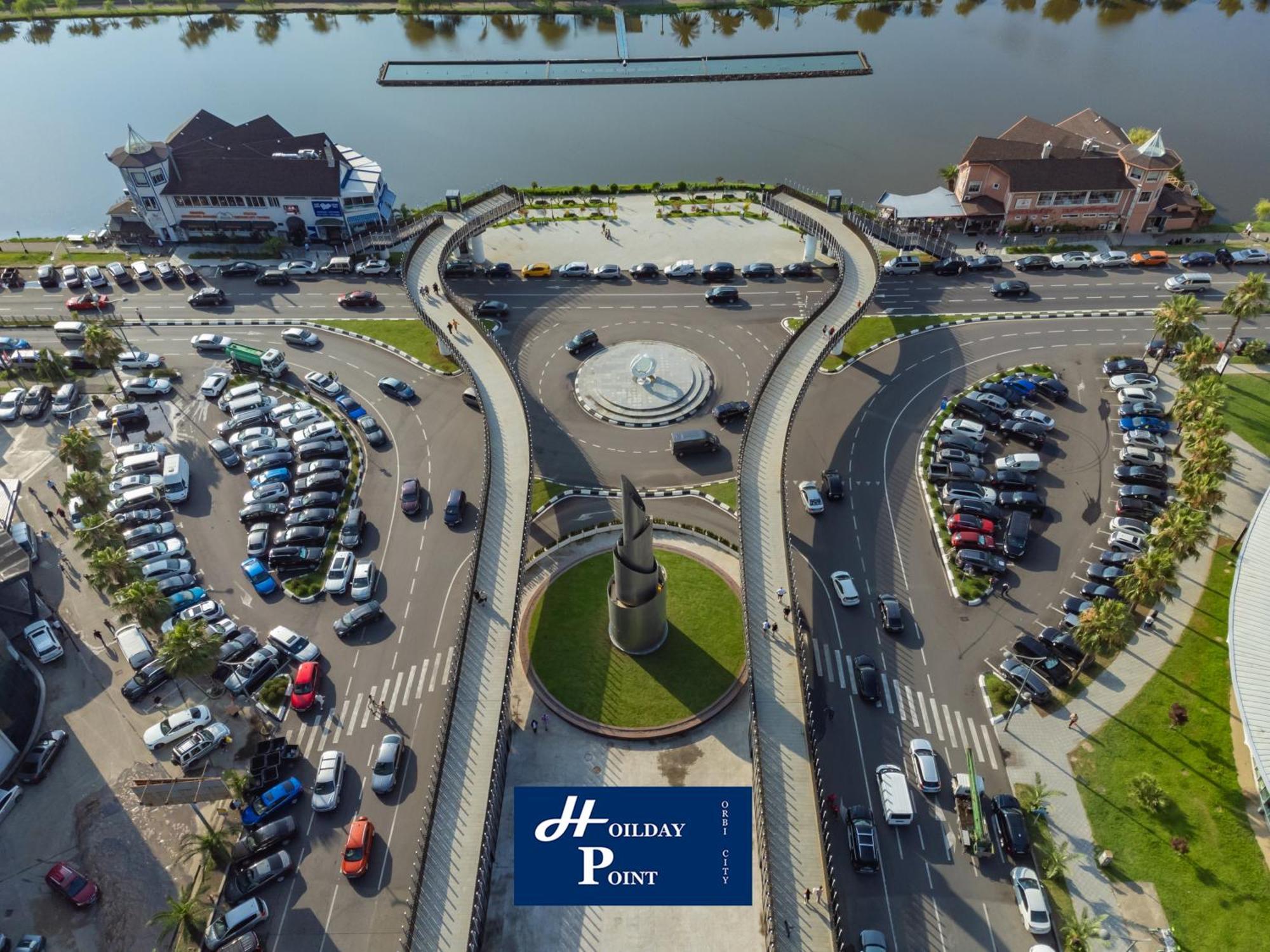 Holiday Point Orbi City บาทูมิ ภายนอก รูปภาพ